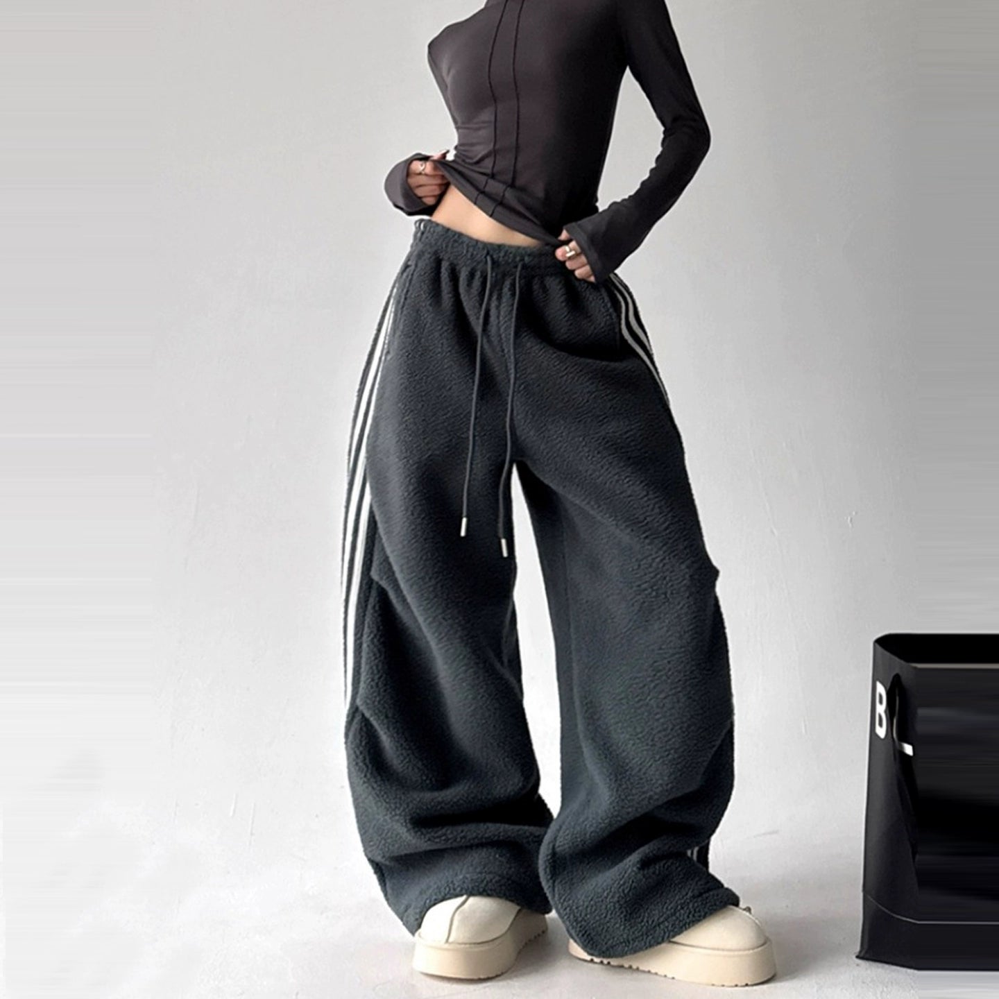 Calça Wide Moletom Track