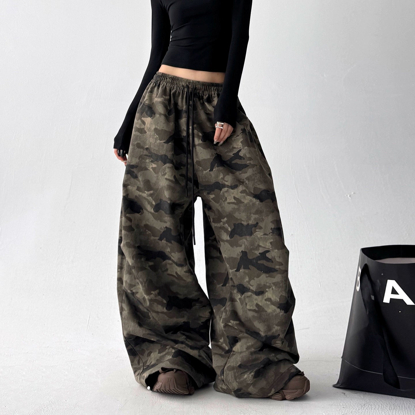 Calça Wide Camuflada